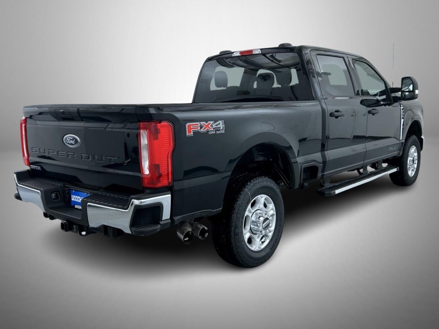 New 2026 Agate Black Metallic Ford XLT image 5