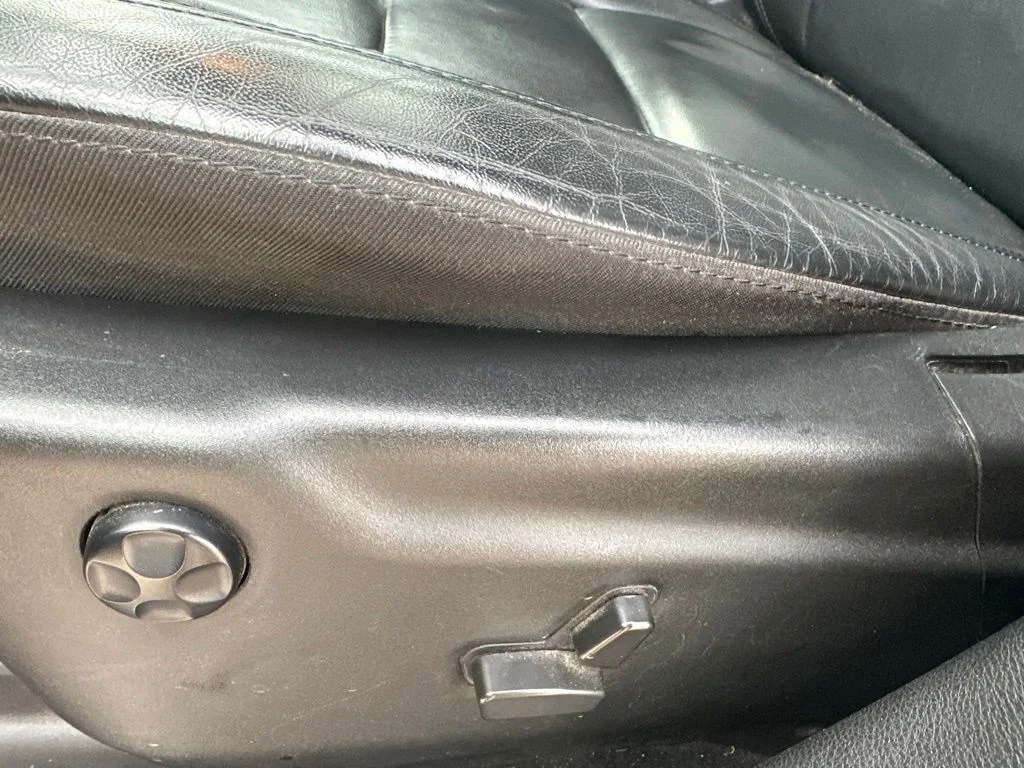 Used 2021 Silver Jeep Limited image 5