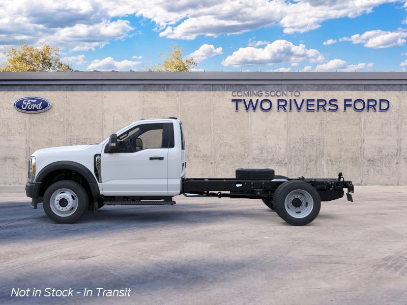 New 2026 Oxford White Ford F-550 image 3