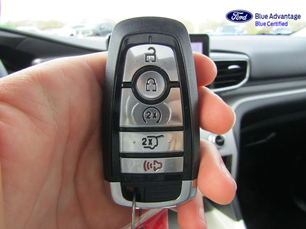 Certified Used 2023 Star White Ford XLT image 45
