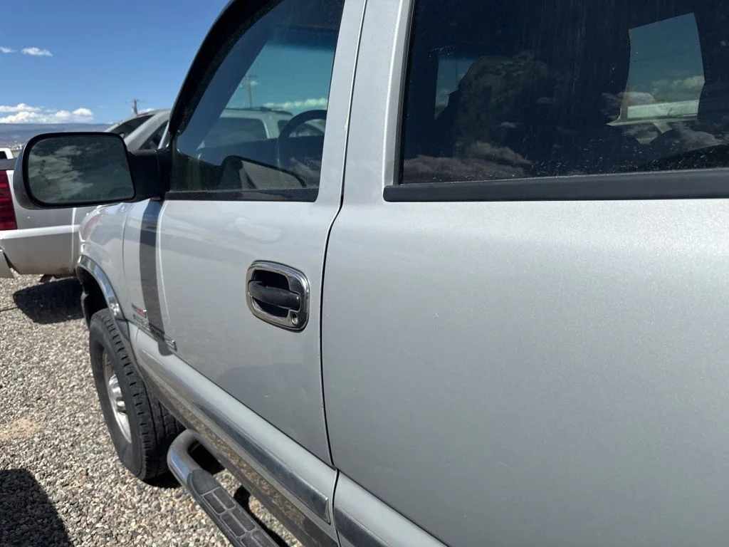 Used 2005 Special Paint GMC SLT image 31