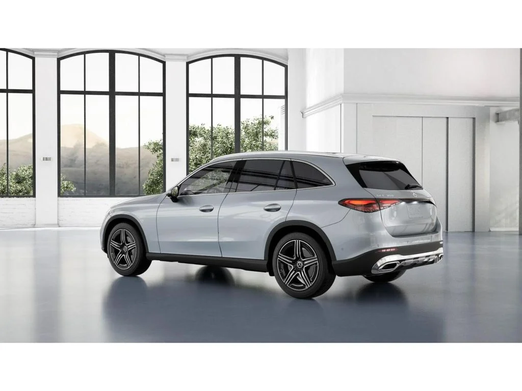 New 2027 Silver Mercedes-Benz GLC 300 image 30