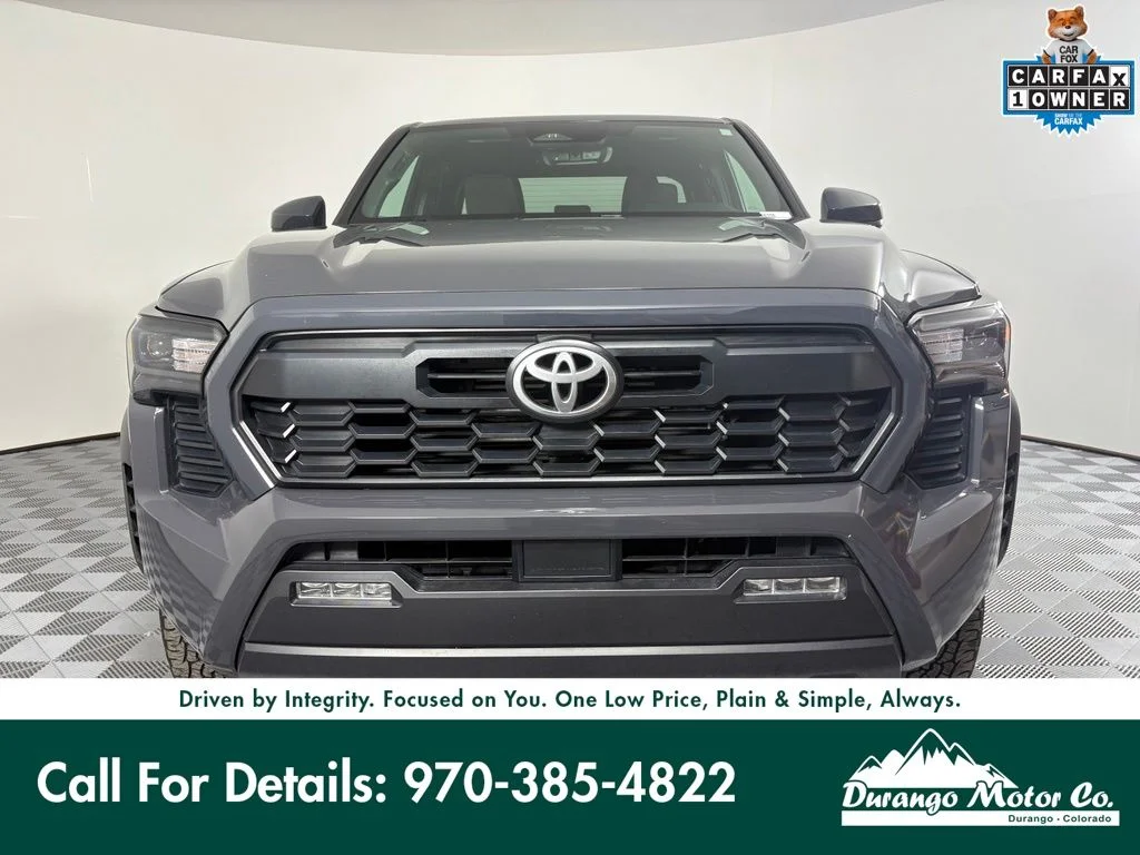 Used 2022 Gray Toyota SR image 3
