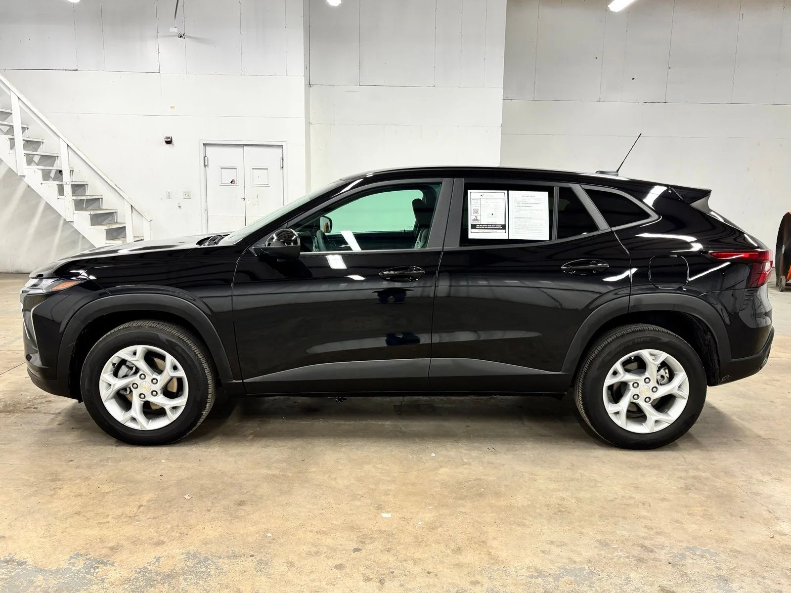 Used 2025 Black Chevrolet LS image 4