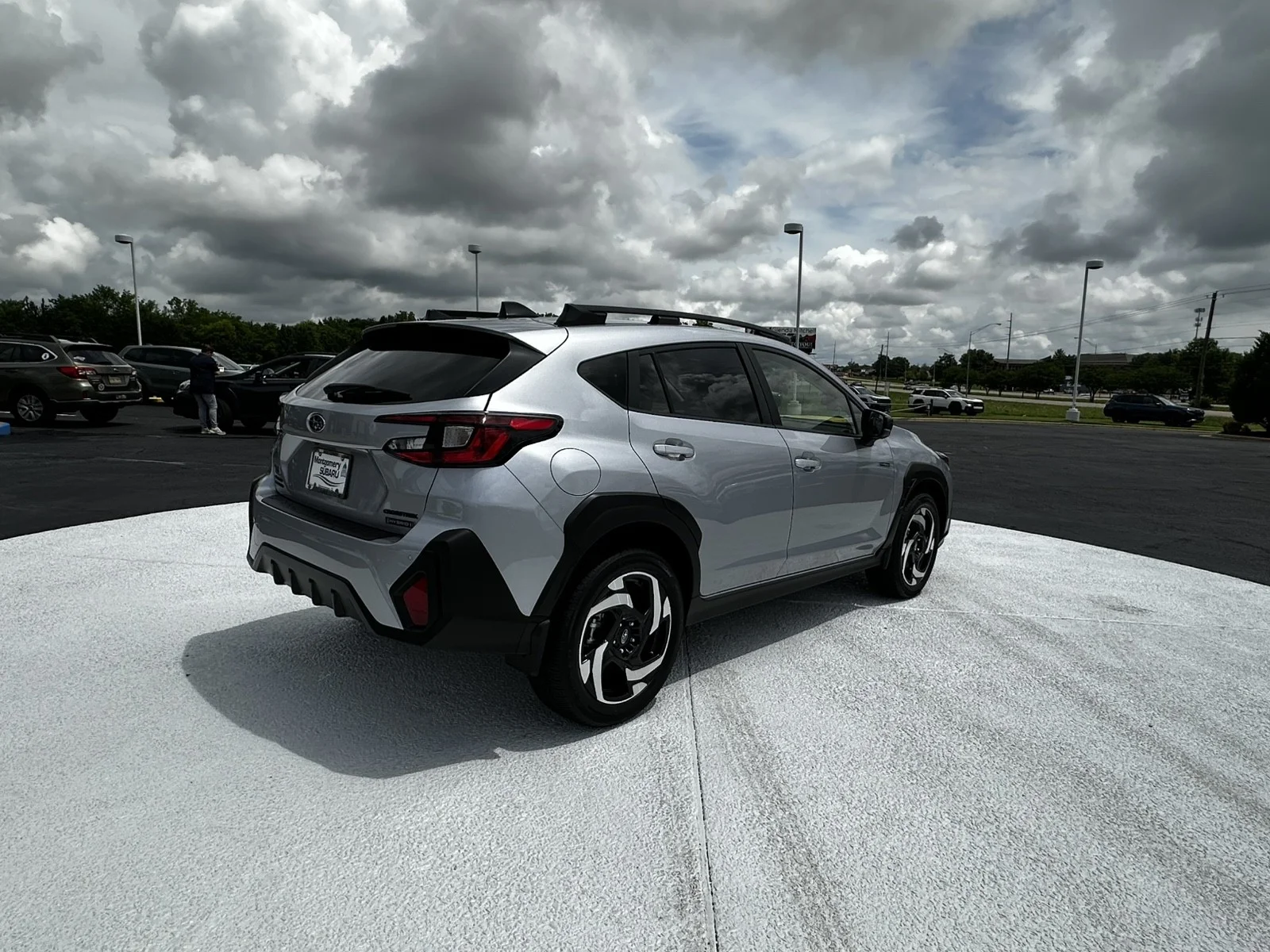 New 2026 ICE SILVER METALLIC Subaru Limited Hybrid image 7