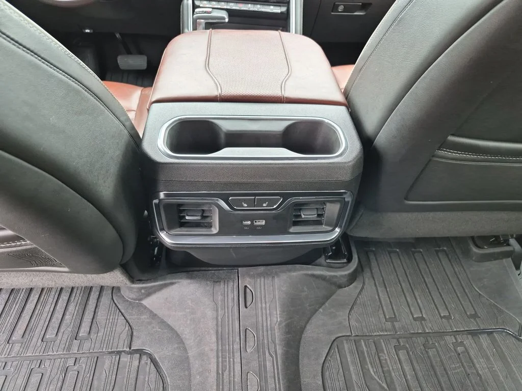 Used 2023 Silver GMC Denali Ultimate image 33