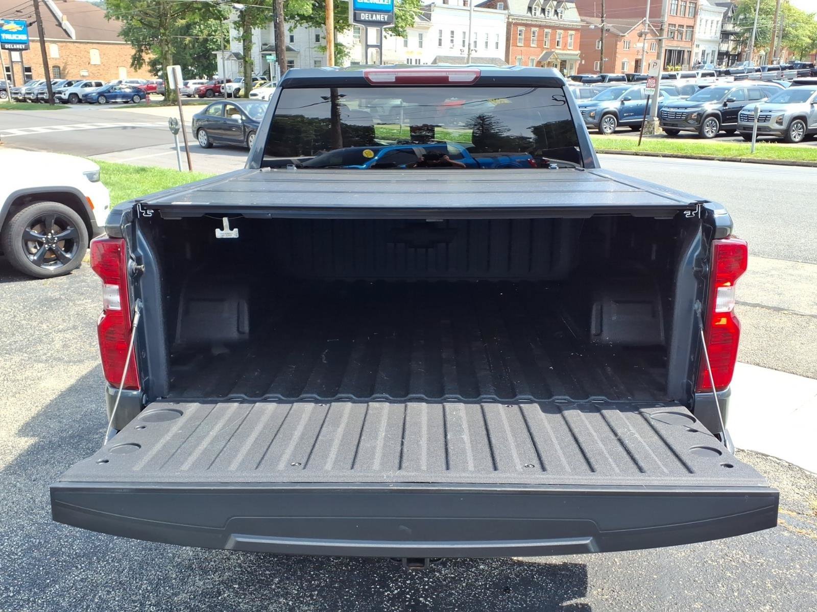 2022 Chevrolet Silverado 1500 Limited LT - Photo 10