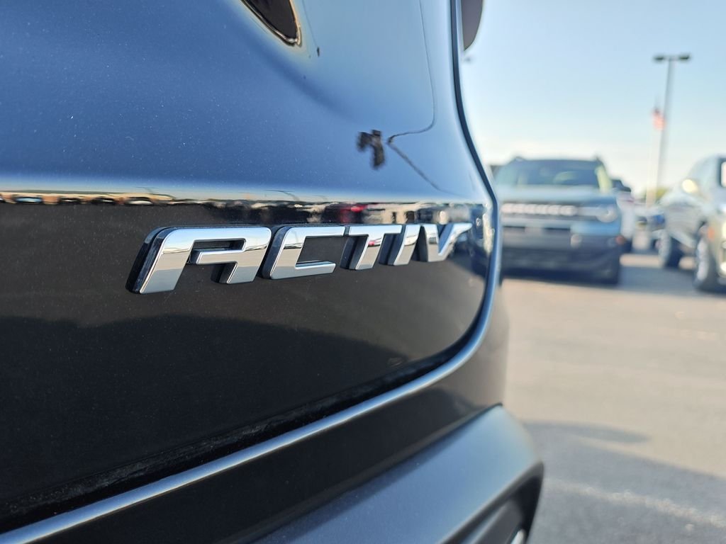 Used 2025 Black Chevrolet ACTIV image 25
