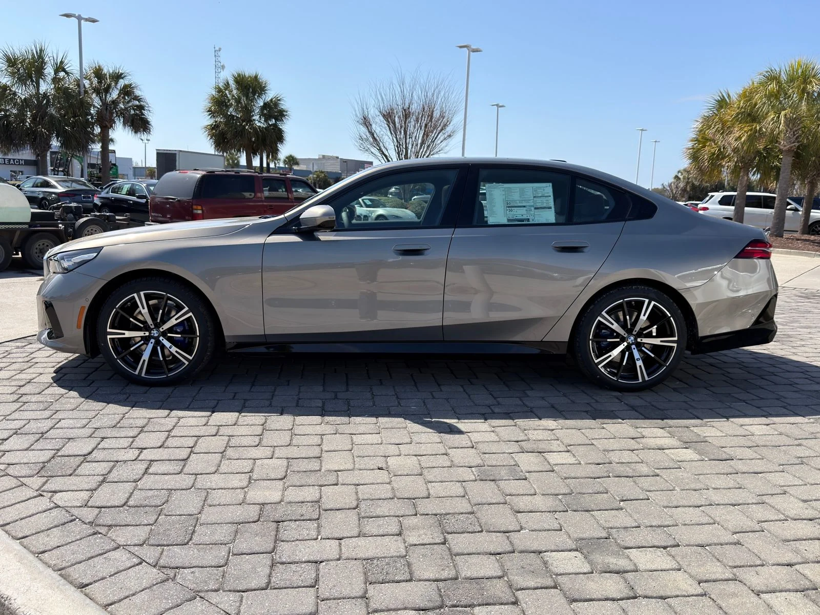 New 2026 Oxide Grey Metallic BMW 530i xDrive image 12
