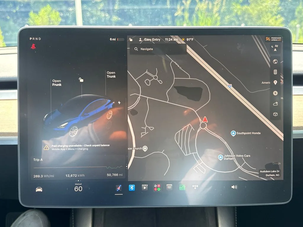 Used 2023 Deep Blue Metallic Tesla Base image 26