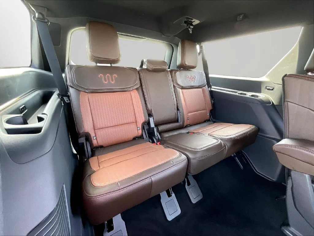 New 2027 Agate Black Metallic Ford MAX King Ranch® image 31