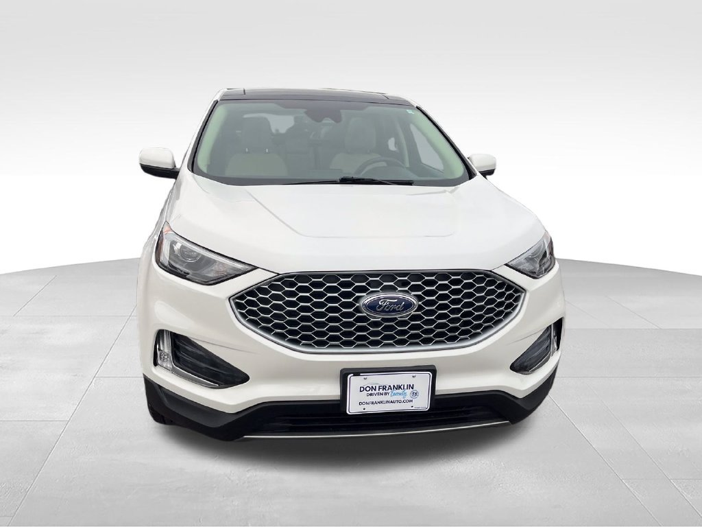 Used 2023 White Ford SEL image 8