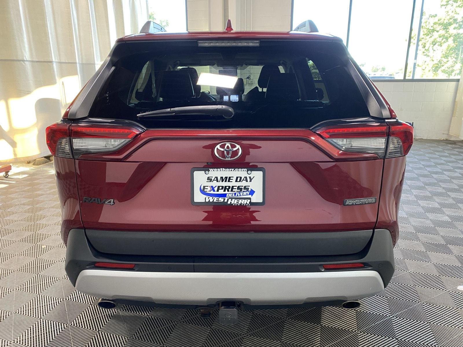 Used 2019 Ruby Flare Pearl Toyota Adventure image 6