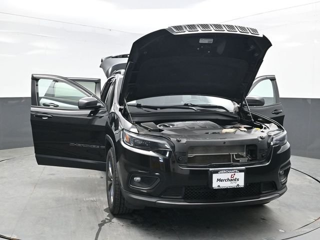 Used 2021 Black Jeep Latitude Lux image 35