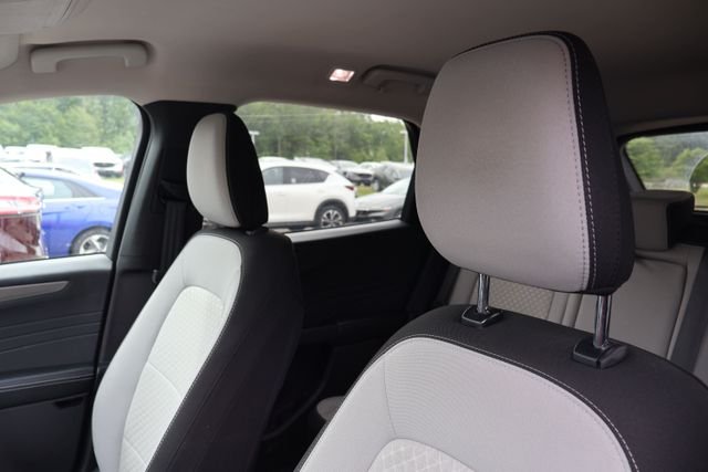 Used 2024 Red Ford Active image 8
