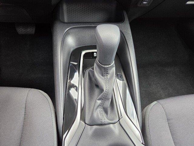 Used 2026 Wind Chill Pearl Toyota LE image 17