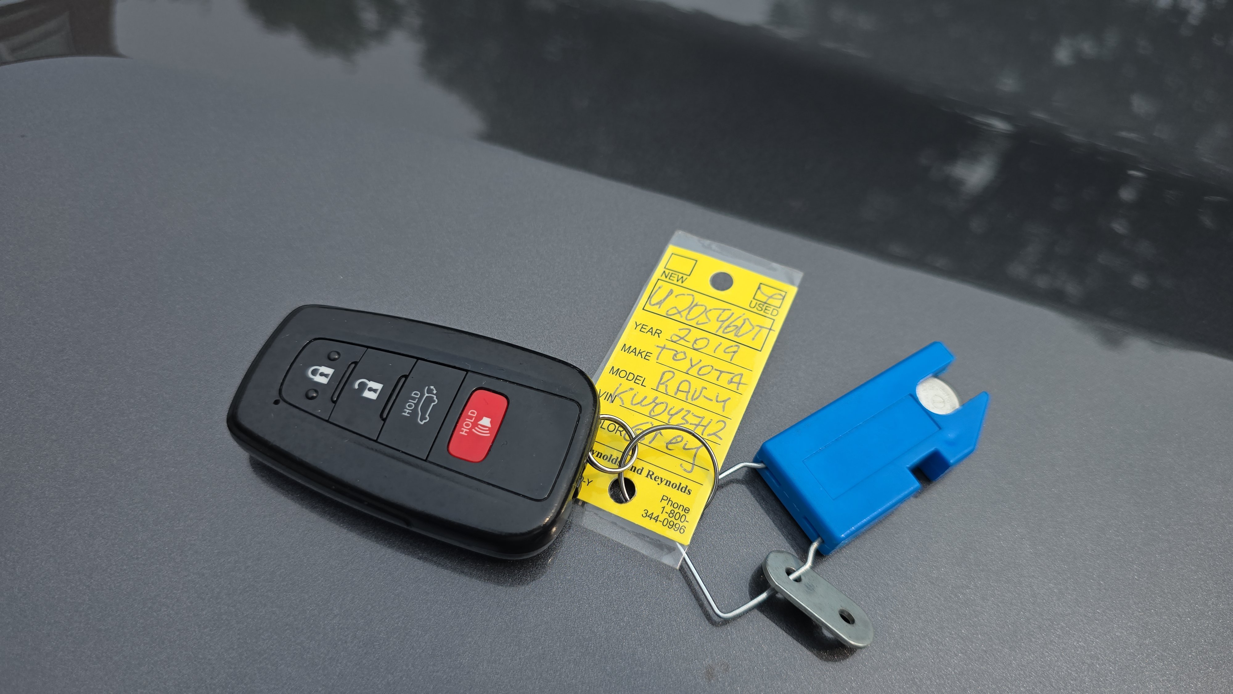 Used 2019 Gray Toyota XLE AWD image 28