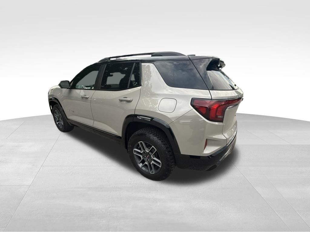 Used 2026  GMC AT4 image 4
