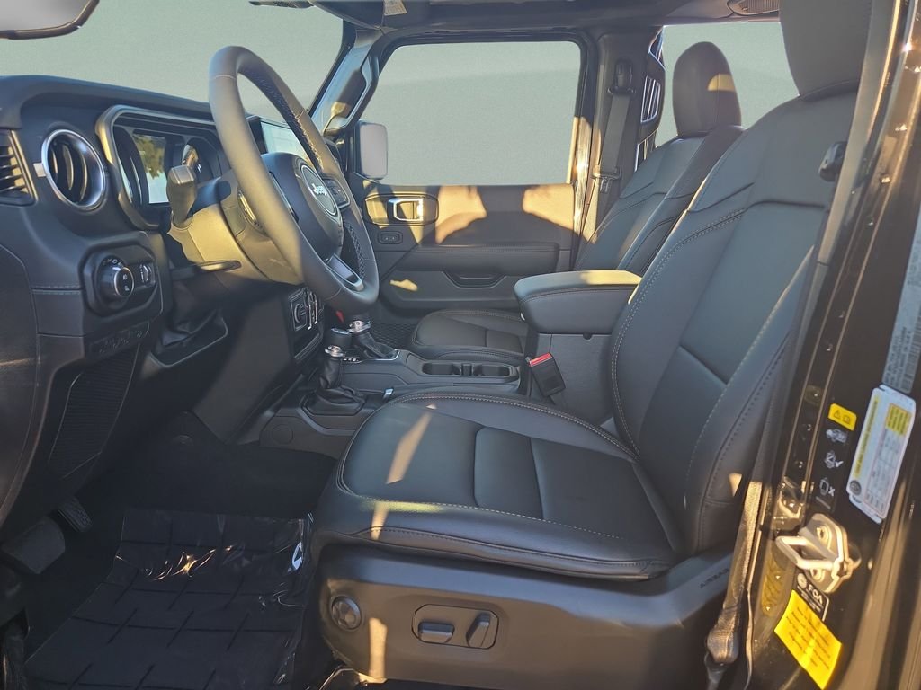 New 2025 Black Jeep Sport S image 14