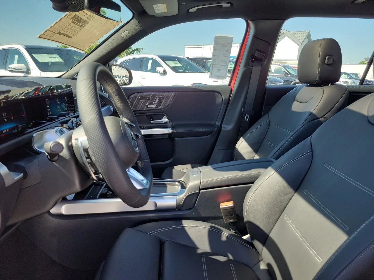 New 2026 MANUFAKTUR Patagonia Red Metallic Mercedes-Benz AMG® GLB 35 4MATIC® SUV image 23