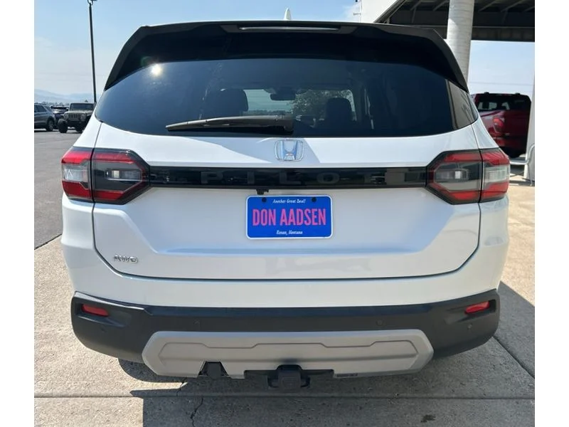 Used 2024 White Honda EX-L 7 Passenger image 24