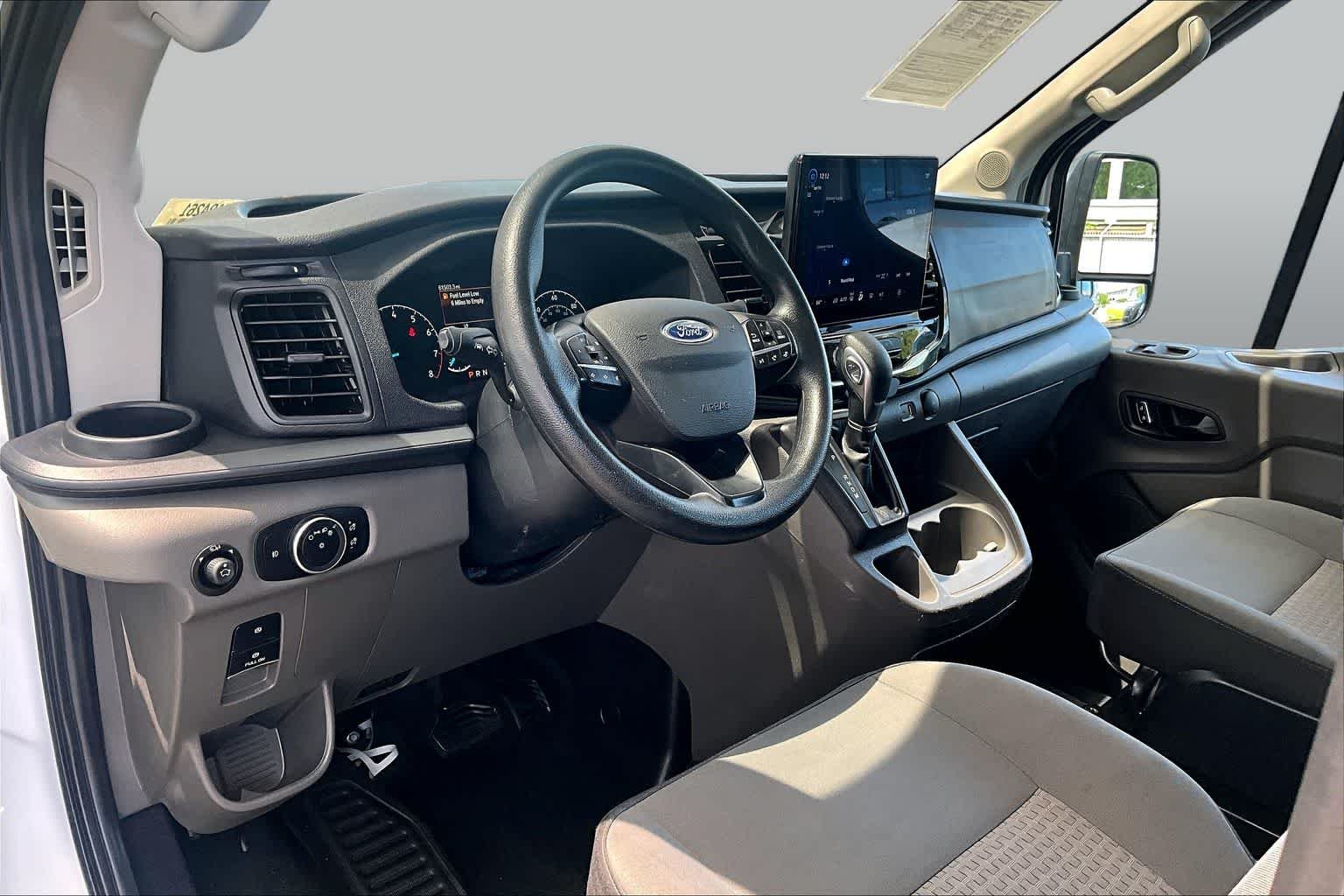 Used 2023 Oxford White Ford XLT image 17