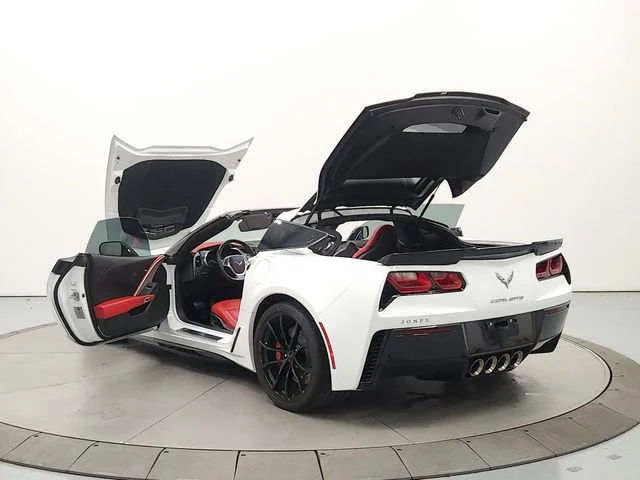 Used 2019 White Chevrolet Grand Sport image 13