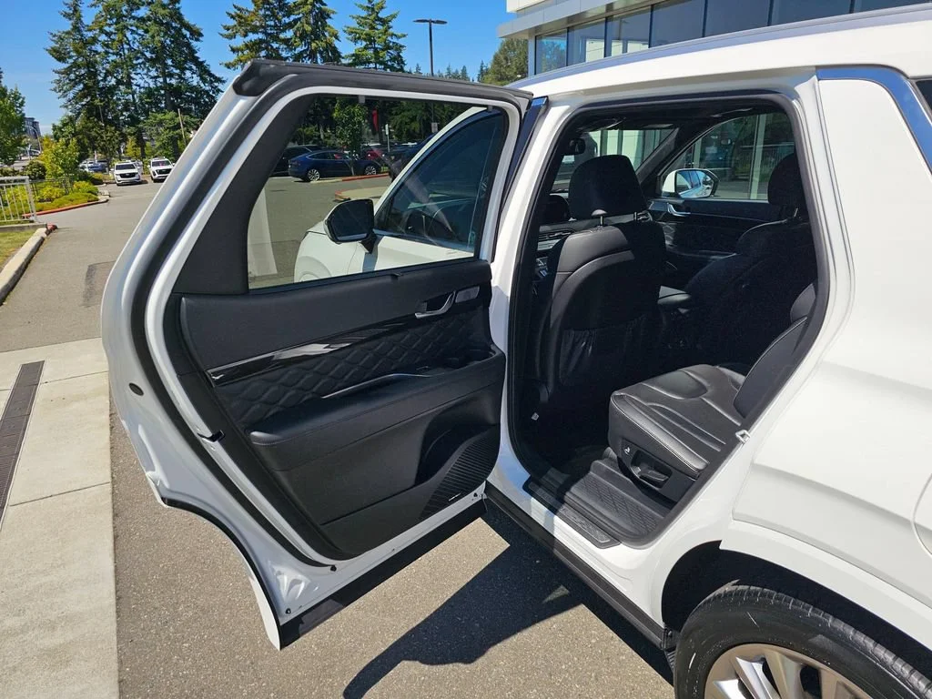 Used 2020 White Hyundai Limited image 16