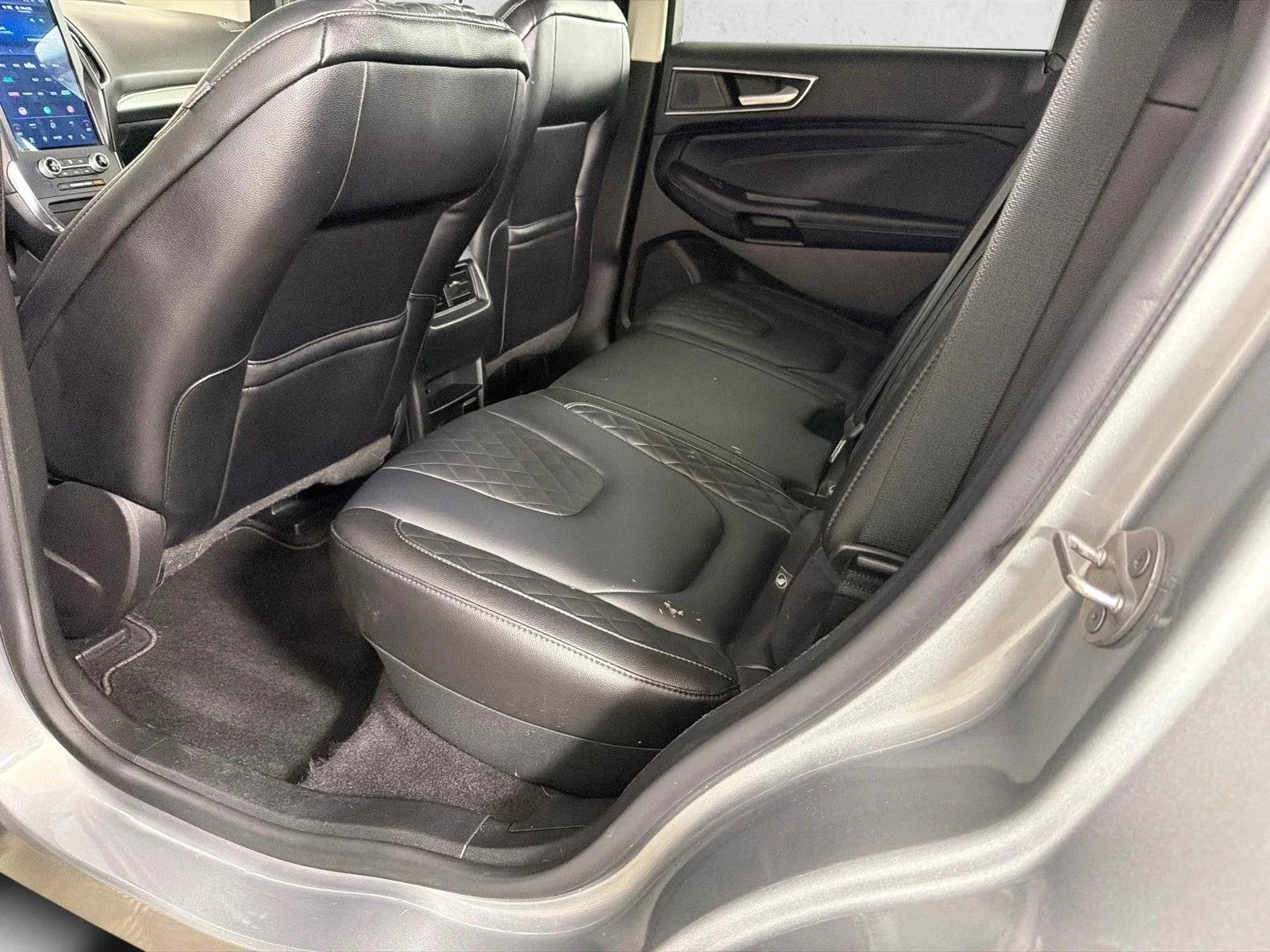 Used 2023 Silver Ford Titanium image 21