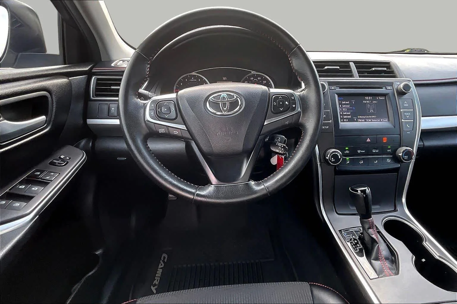 Used 2016 Celestial Silver Metallic Toyota SE image 5