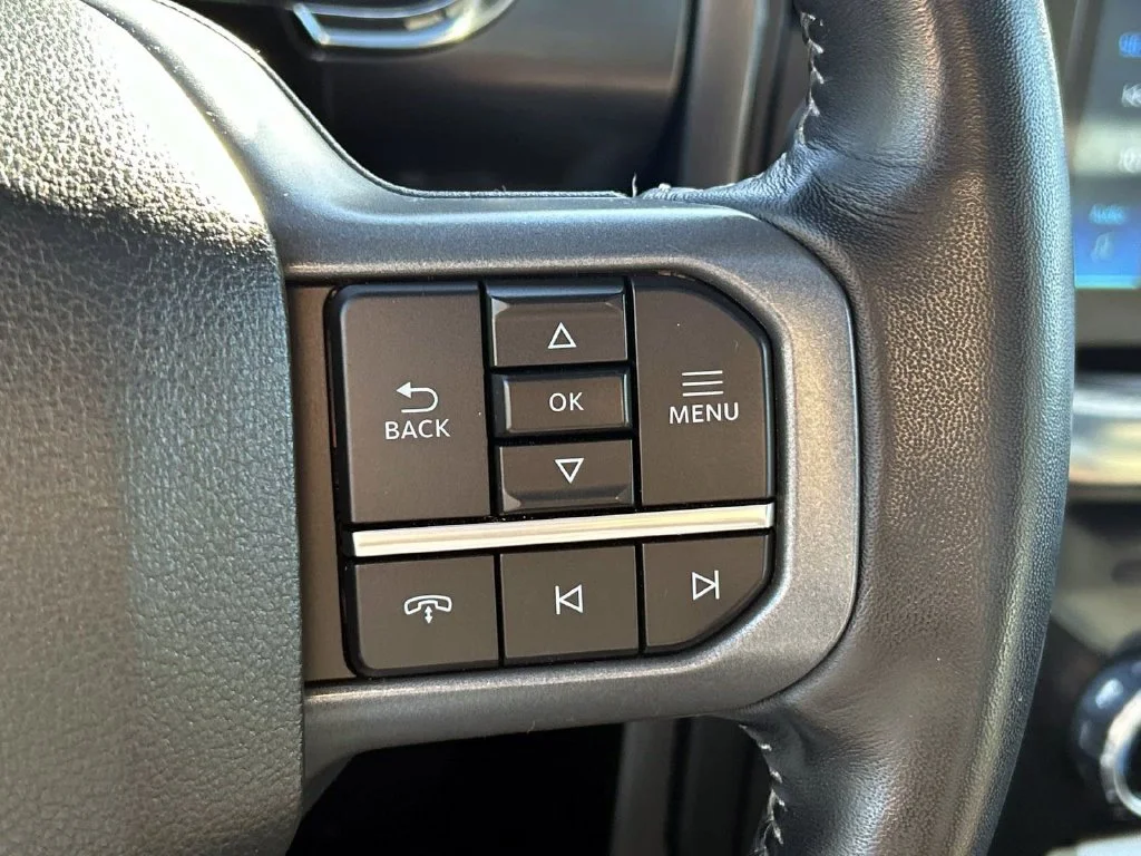 Used 2023 Black Metallic Ford Lariat image 25