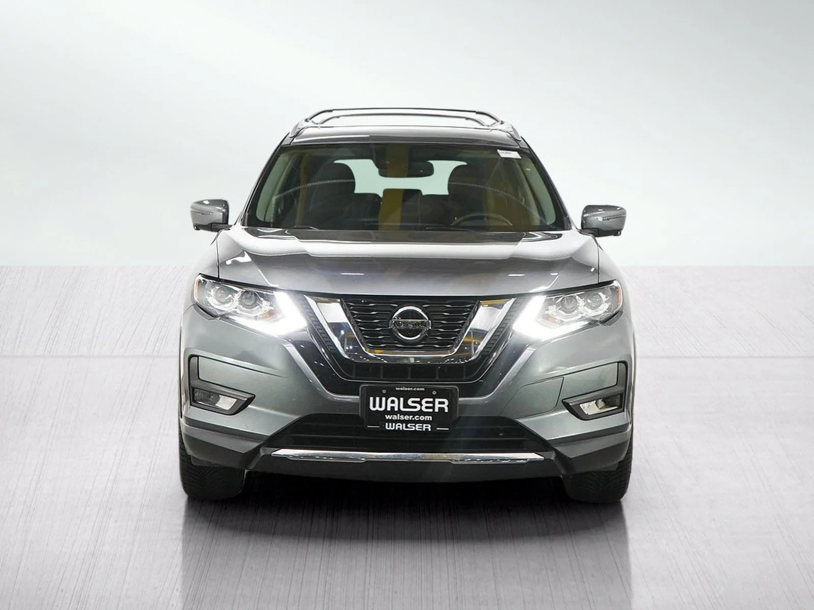 Used 2020 Gun Metallic Nissan SL image 8