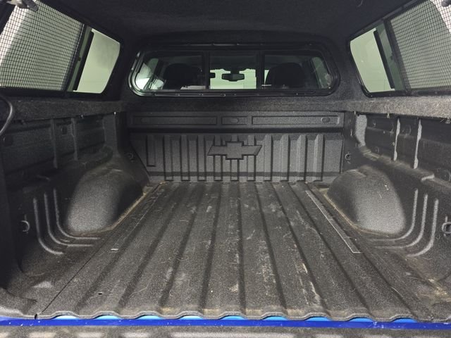 Certified Used 2022 Bright Blue Metallic Chevrolet Z71 image 12