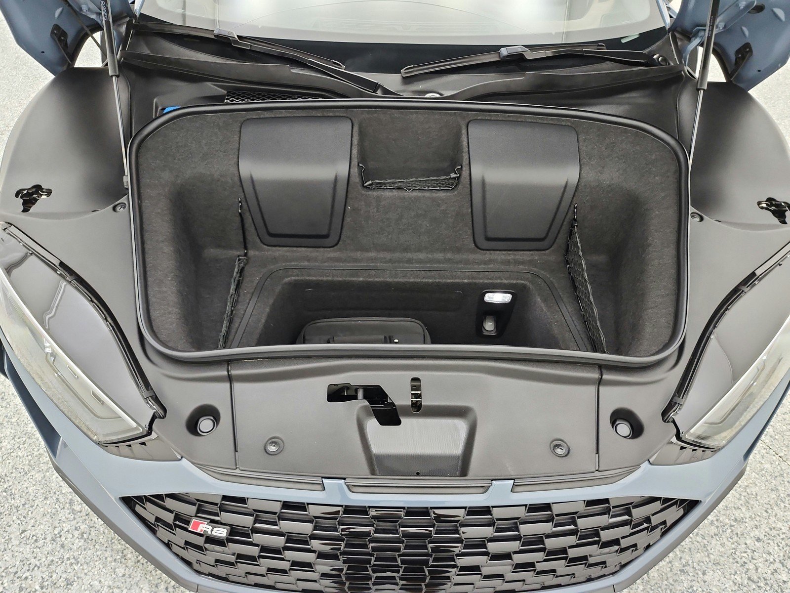 Used 2021 Kemora Gray Metallic Audi V10 image 13