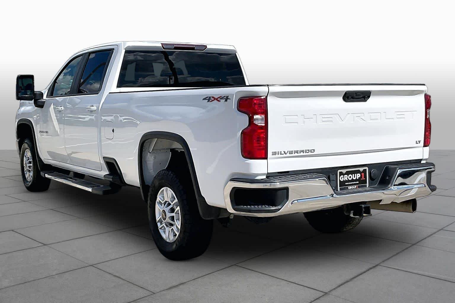 Used 2023 Summit White Chevrolet LT image 12