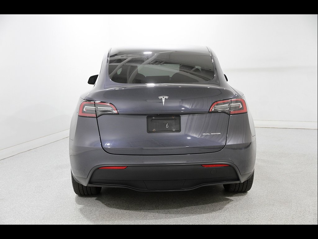 2022 Tesla Model Y Long Range - Photo 22