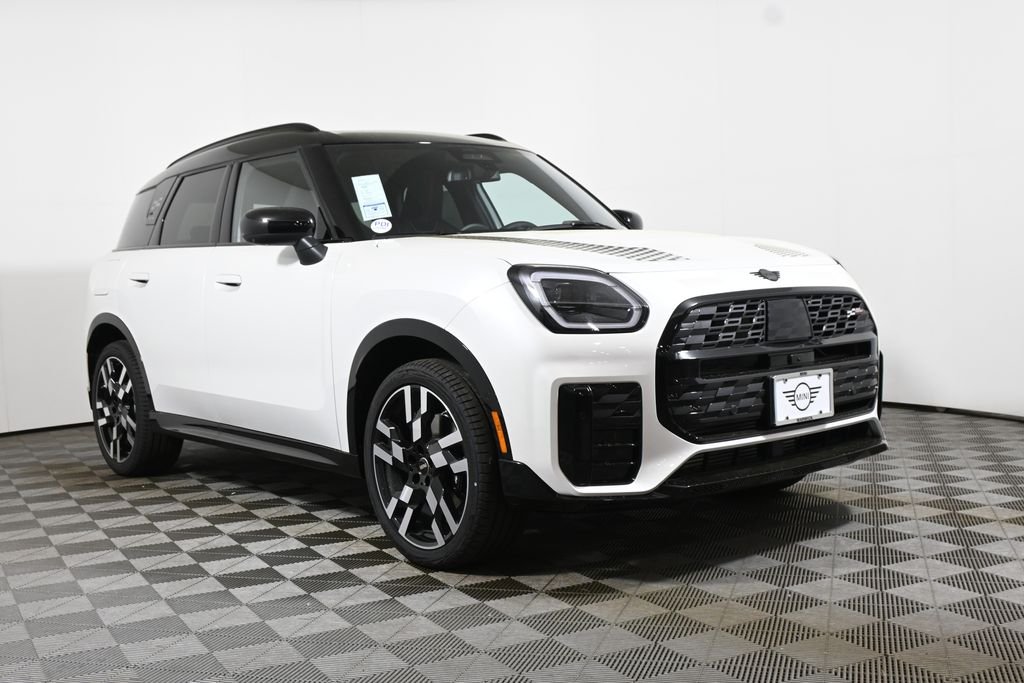New 2027 White MINI Iconic image 9
