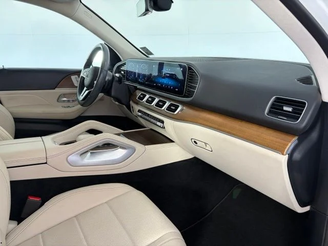 Used 2022 White Mercedes-Benz GLE 350 image 36