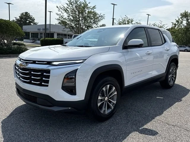 New 2027 Summit White Chevrolet LT image 7
