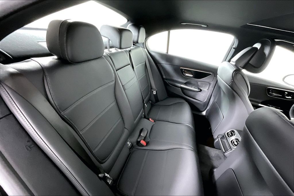 2025 Mercedes-Benz C-Class Sedan C 300 - Photo 19