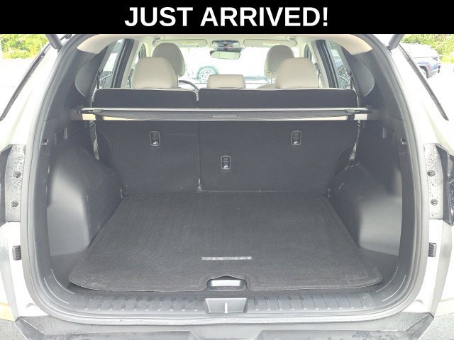 Used 2023 Silver Hyundai SEL image 7
