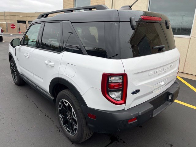Used 2025 White Ford Outer Banks image 3