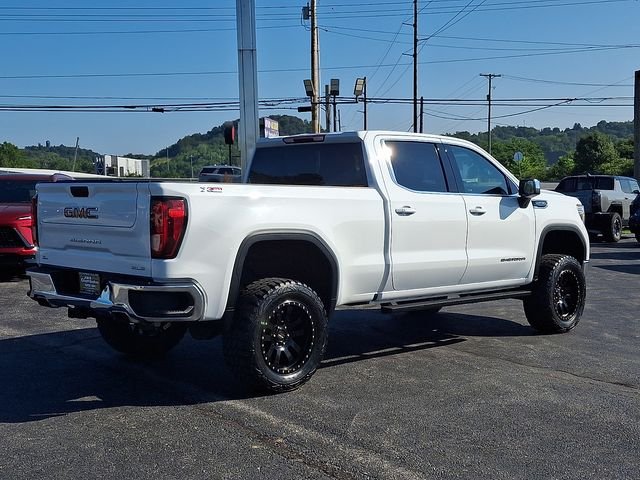 Used 2022 White GMC SLE image 2