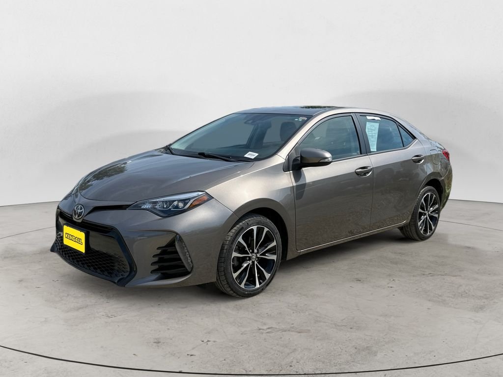 Used 2017 Gray Toyota SE image 1