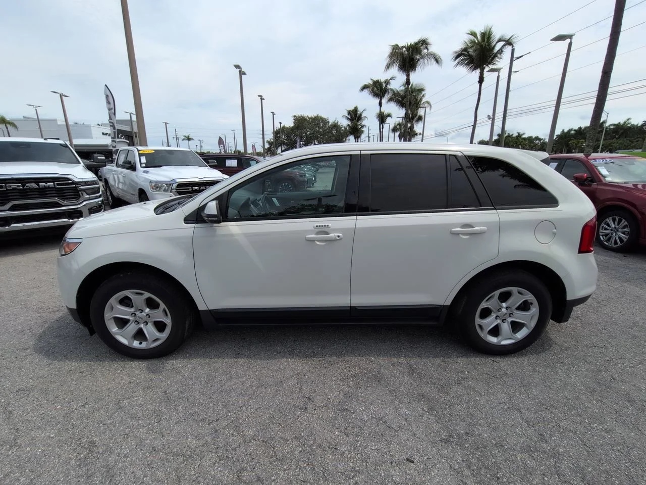 Used 2013 White Suede Ford SEL image 8