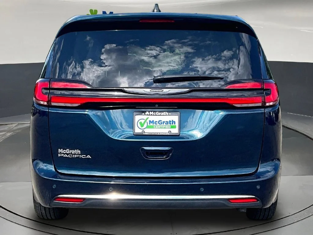 Used 2023 Blue Chrysler Touring L image 6