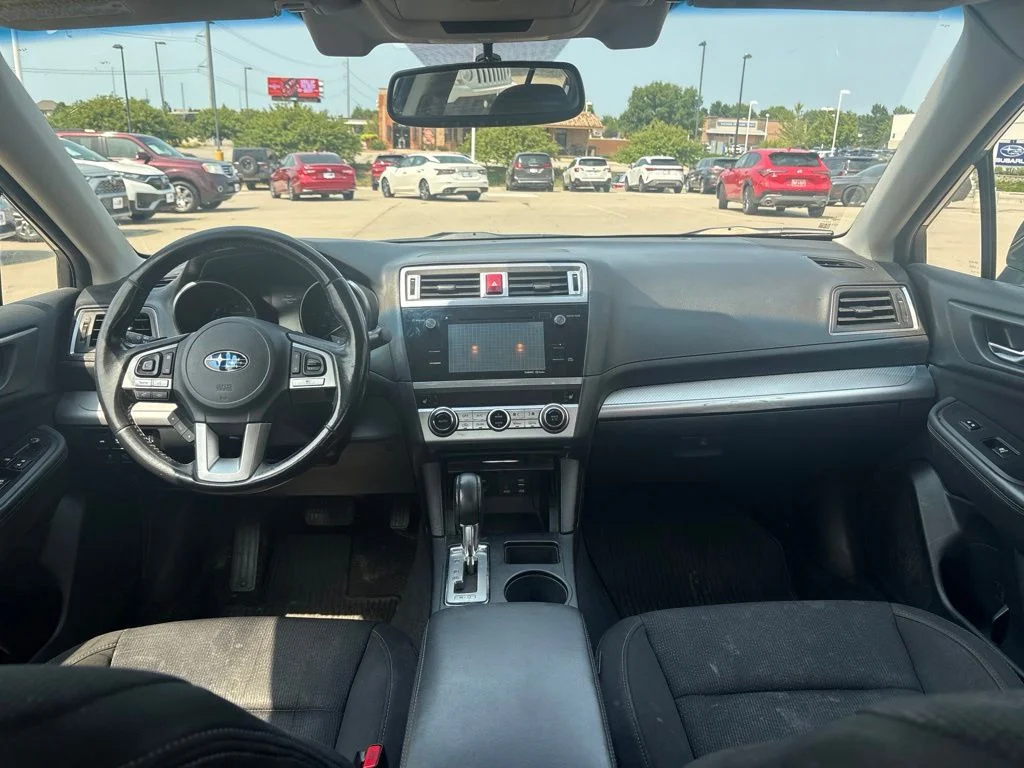 Used 2015 Silver Subaru 2.5i Premium image 32