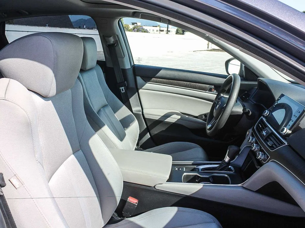 2018 Honda Accord EX - Photo 17