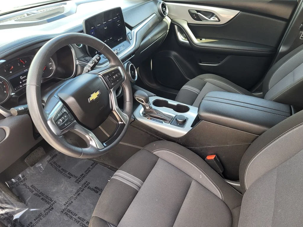 Used 2025 Sterling Gray Metallic Chevrolet 2LT image 10