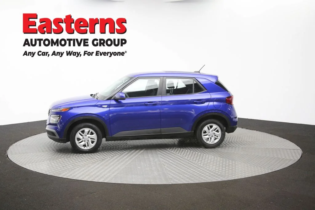 Used 2023 Blue Hyundai SE image 59